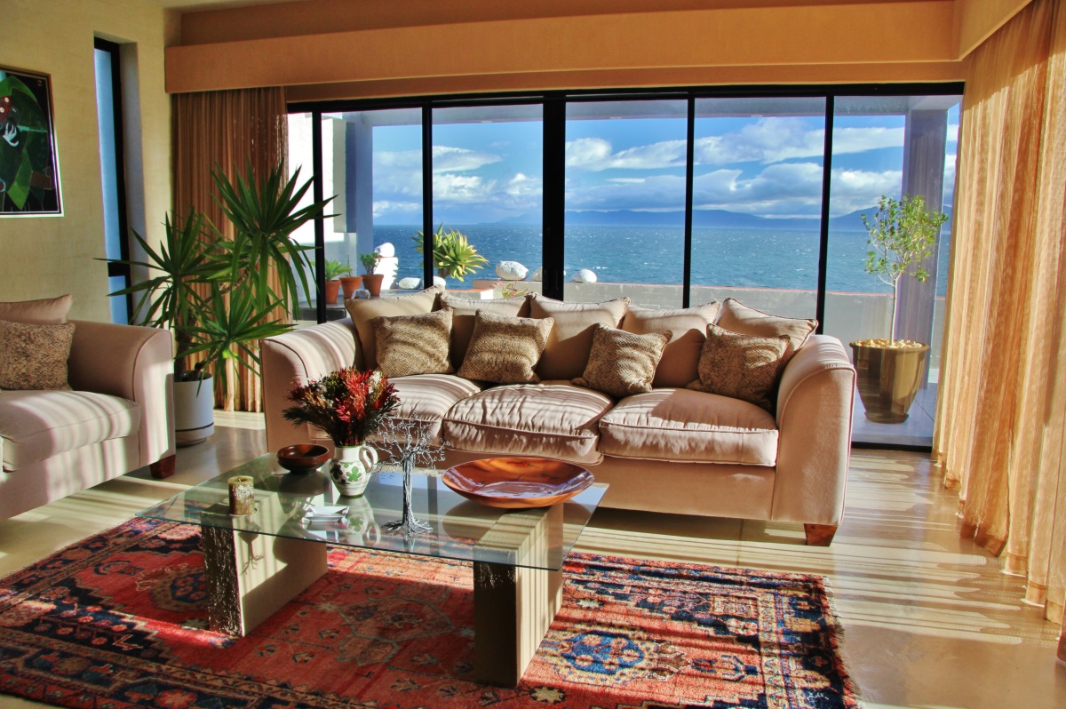 Seaviews from all rooms